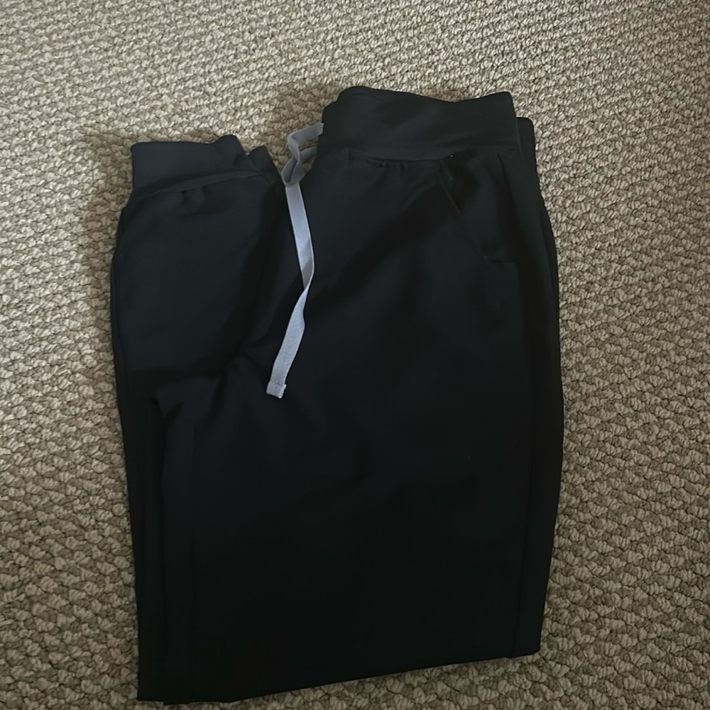 Zamora™ High Waisted 2.0 - Petite Jogger Scrub Pants - S - Petite / Black